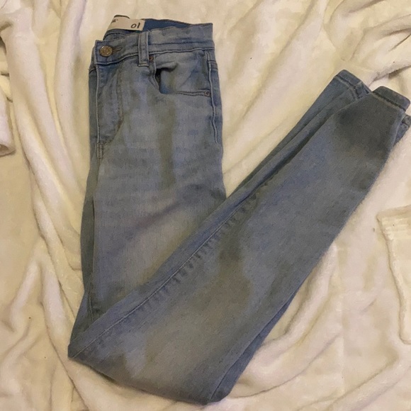 Light blue skinny jeans